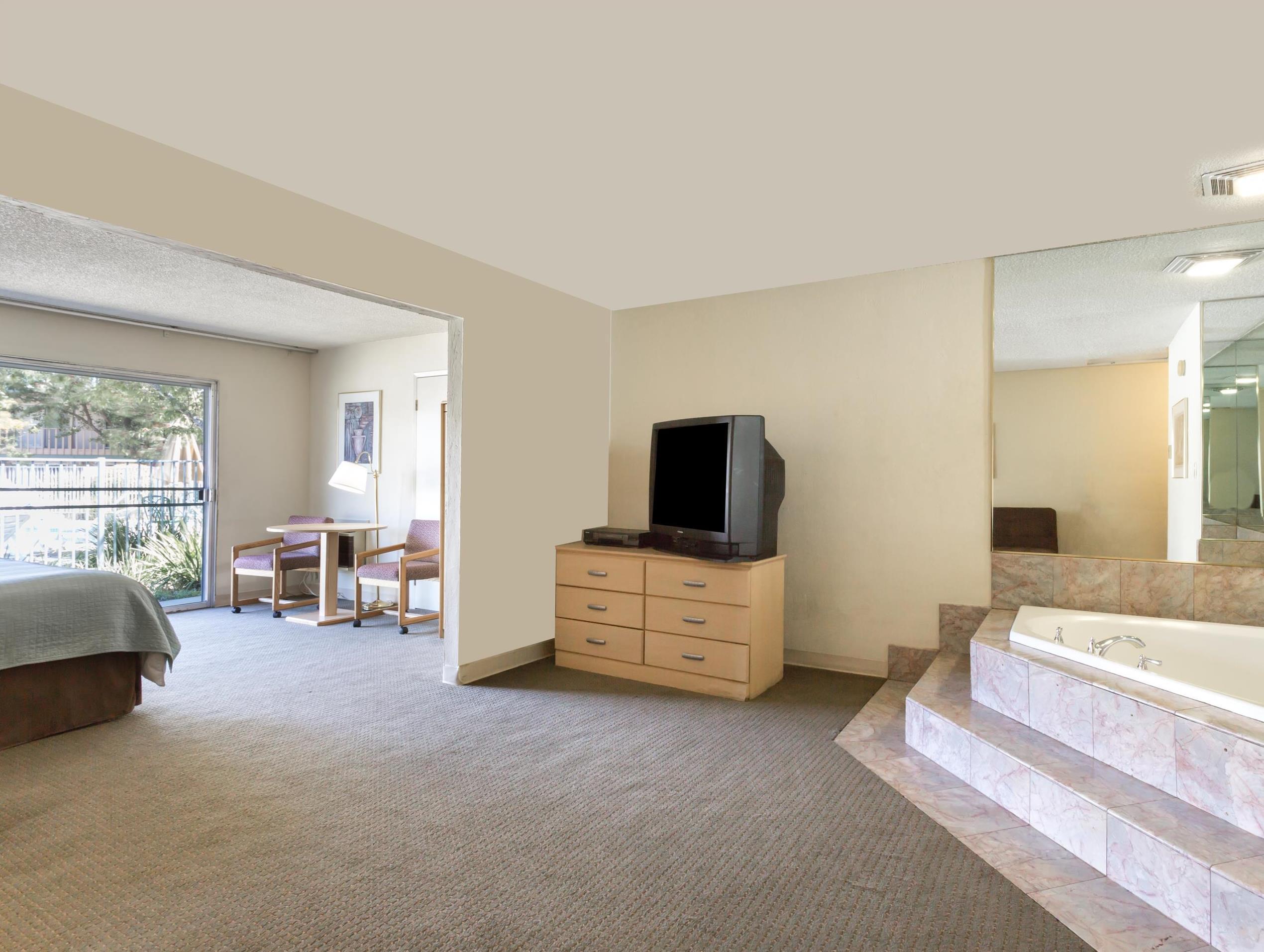 Days Inn By Wyndham Novato/San Francisco Ngoại thất bức ảnh