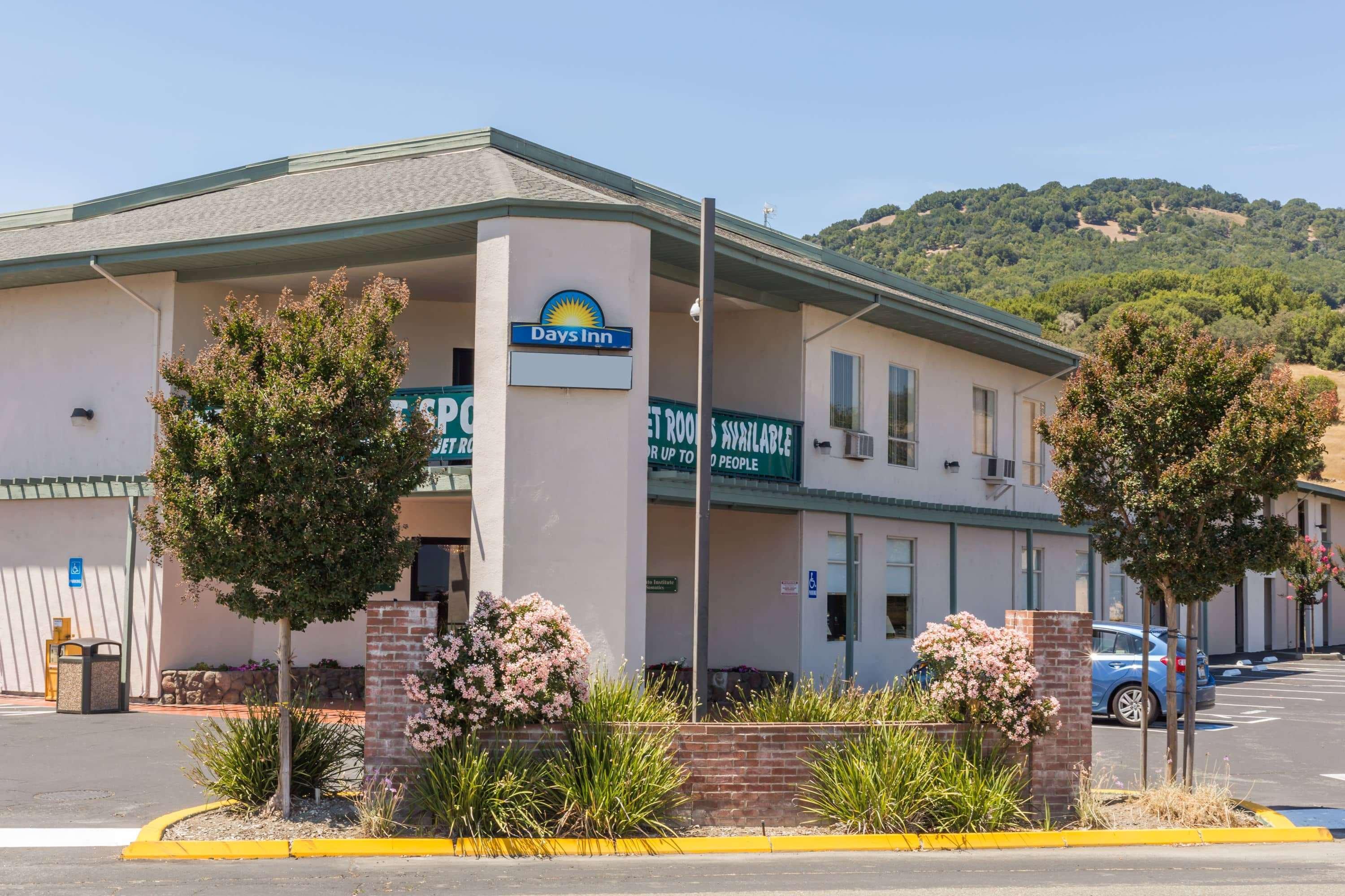 Days Inn By Wyndham Novato/San Francisco Ngoại thất bức ảnh