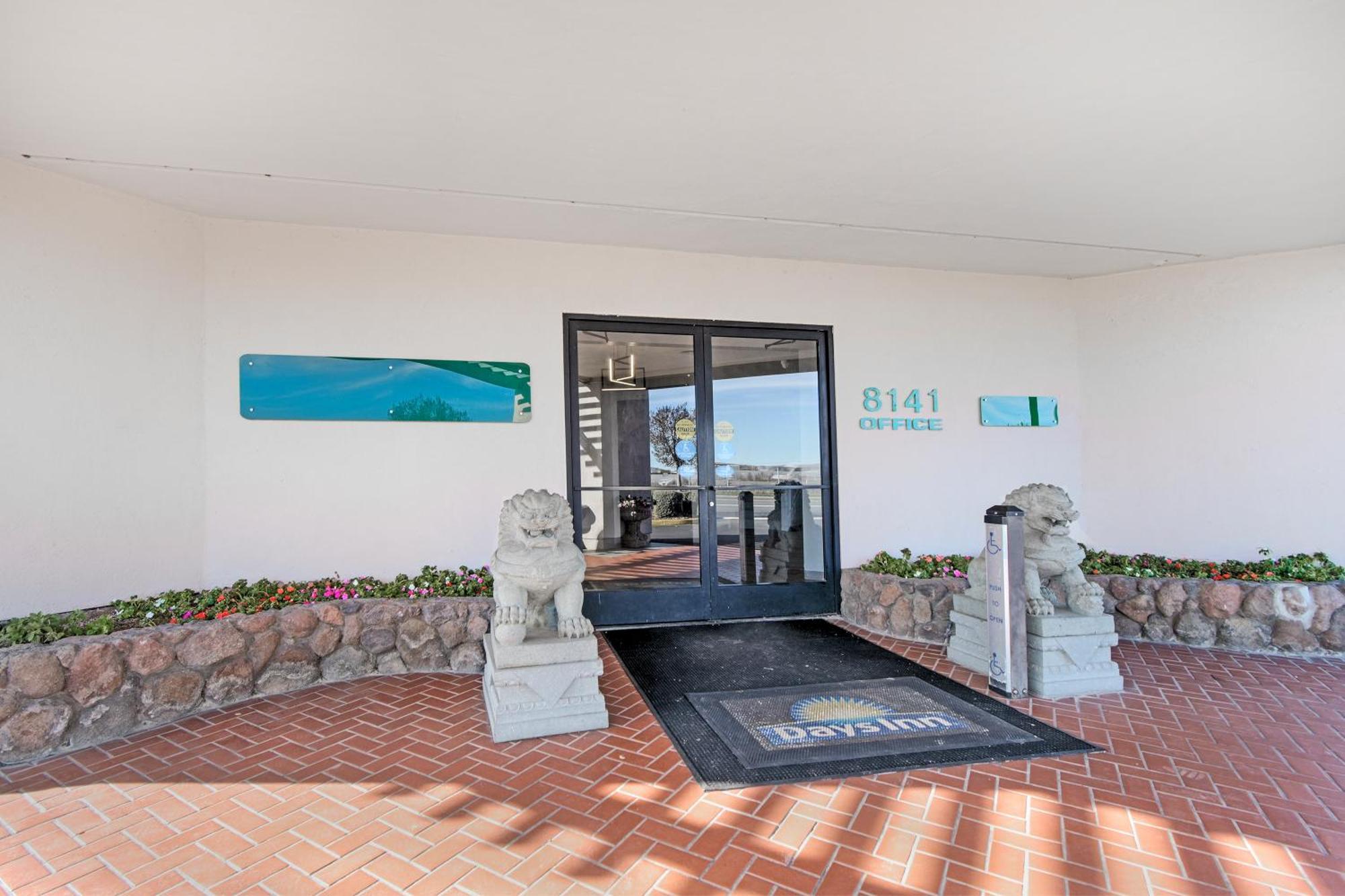Days Inn By Wyndham Novato/San Francisco Ngoại thất bức ảnh