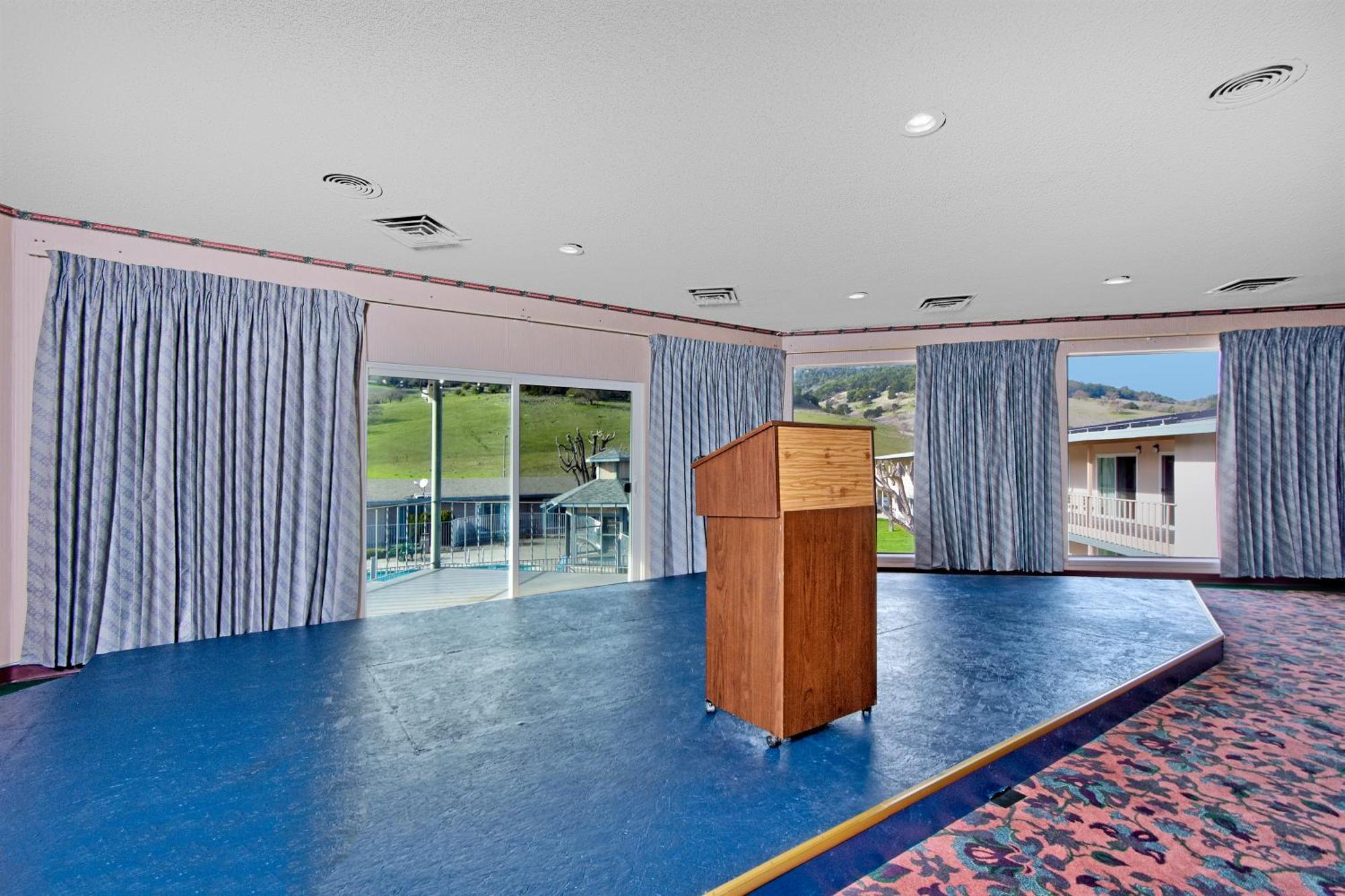 Days Inn By Wyndham Novato/San Francisco Ngoại thất bức ảnh