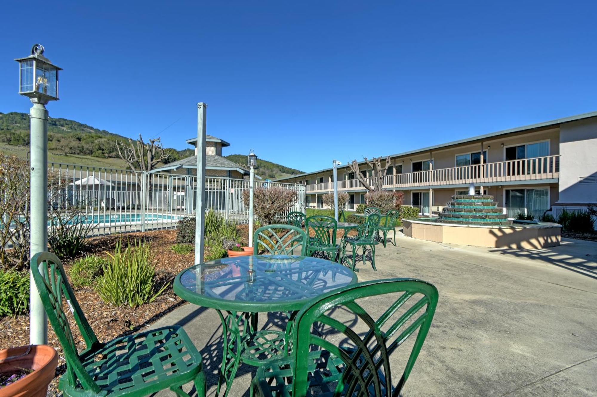 Days Inn By Wyndham Novato/San Francisco Ngoại thất bức ảnh
