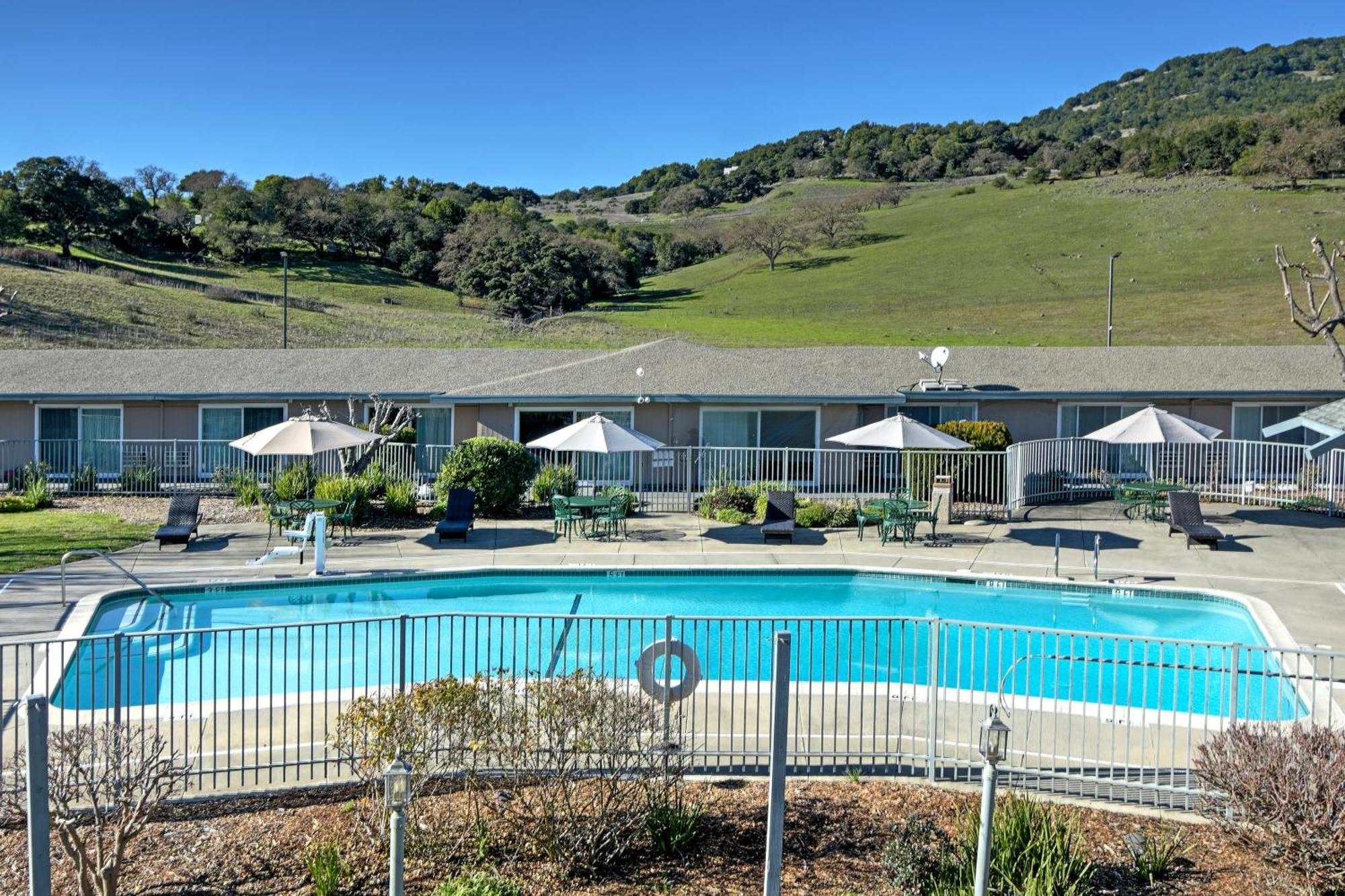 Days Inn By Wyndham Novato/San Francisco Ngoại thất bức ảnh